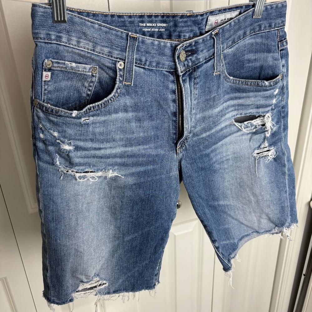 Ag Adriano Goldschmied THE NIKKI Relaxed Skinny Shorts Distressed Style